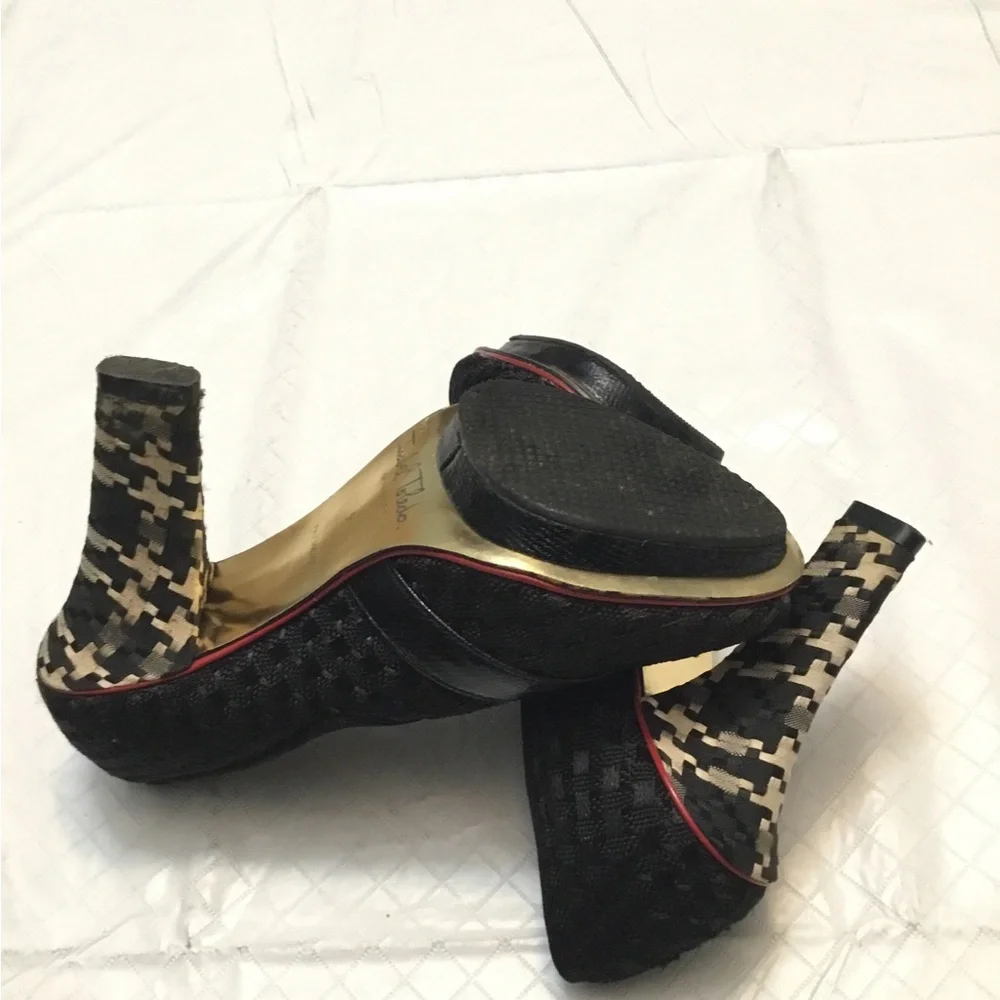 Skechers Black Peep-Toe Buckle Pumps